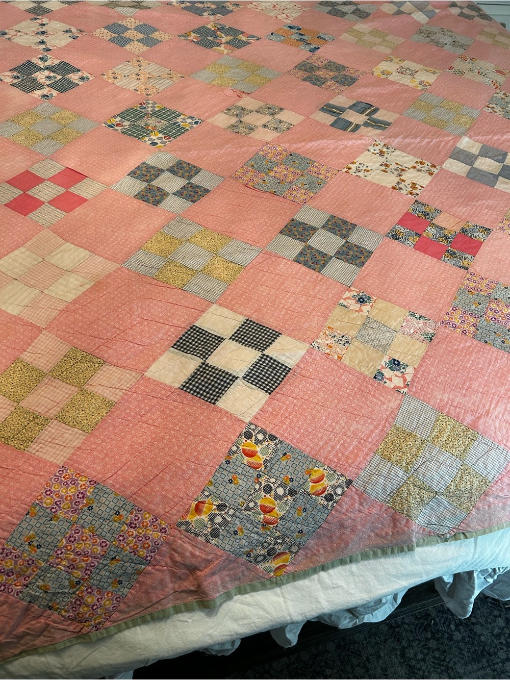 Vintage Patchwork Pink Cotton Quilt - Classic Home Bedding